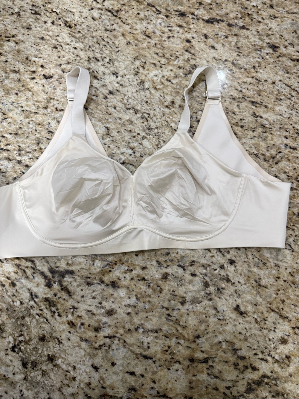 Catherines Wireless Back Smoothing Ivory Satin Full Coverage Bra w Extender 46C
